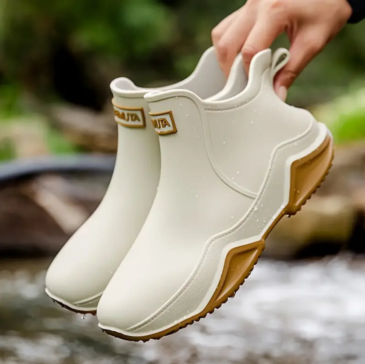 Trendy Waterproof Outdoor Kitchen Rain Boots for Adults Non-Slip Fishing and Motorcycle Shoes