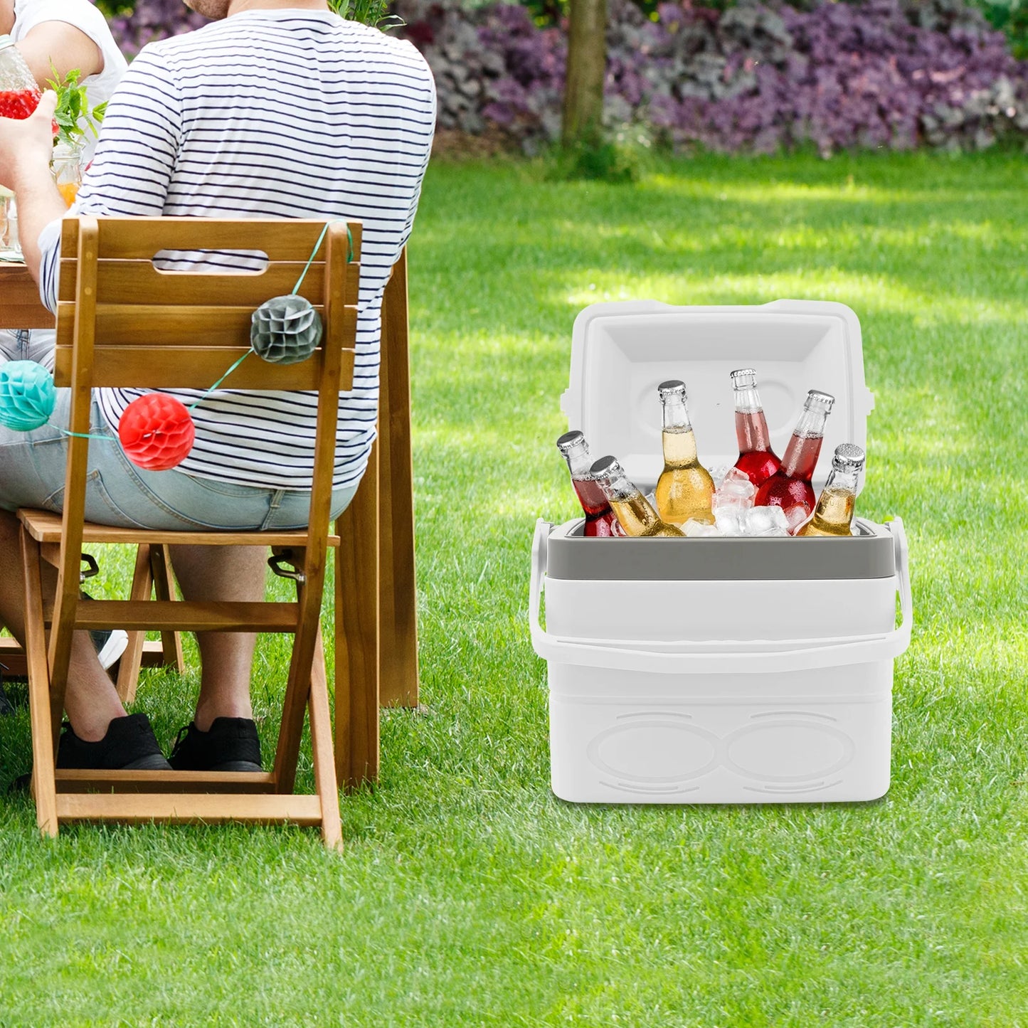 8.5L Portable Insulated Camping Cooler Box for Outdoor Picnics and Beach Activities Green White